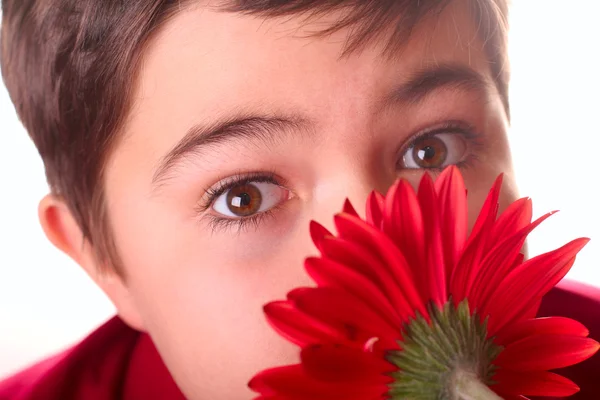 10 代と赤い花 — ストック写真