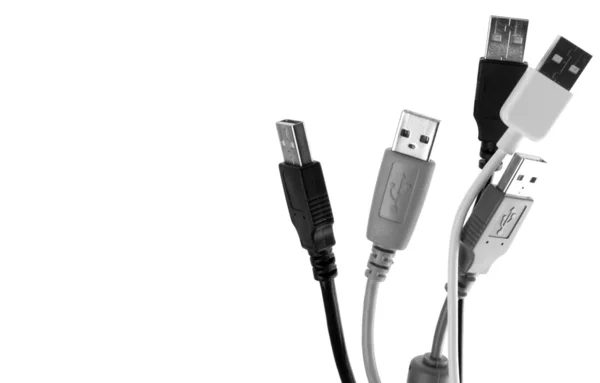 USB-кабель на белом — стоковое фото