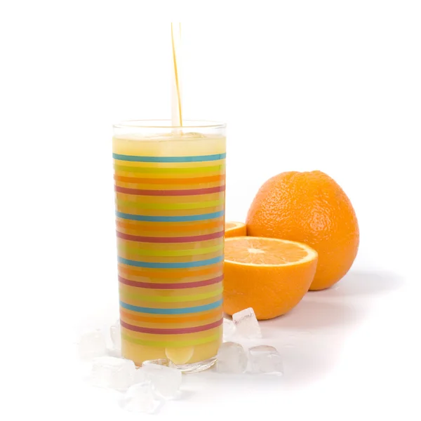 Arance, ghiaccio e succo di frutta — Foto Stock