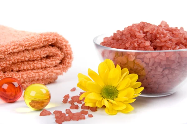 Bath salt, towels and flower — Stock Photo, Image