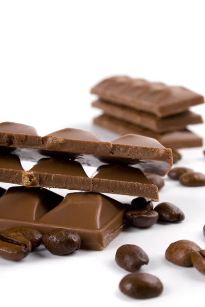 Cioccolato e chicchi di caffè — Foto Stock