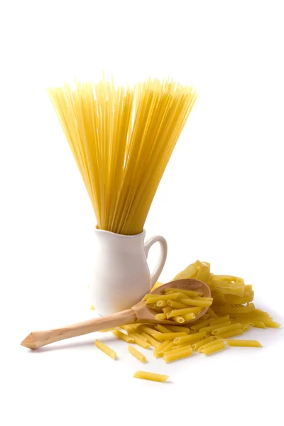 Massa italiana e espaguete — Fotografia de Stock