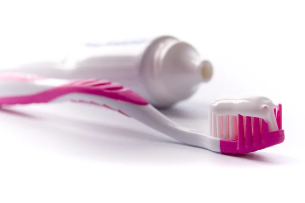 Zahnpasta und Zahnbürste — Stockfoto