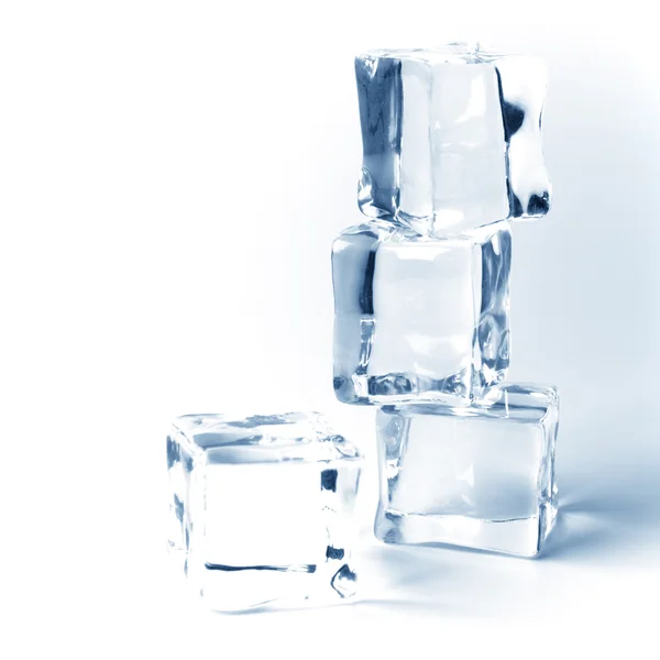 Ледяные кубы — стоковое фото