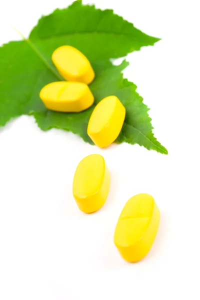 Sarı vitamin hapı — Stok fotoğraf