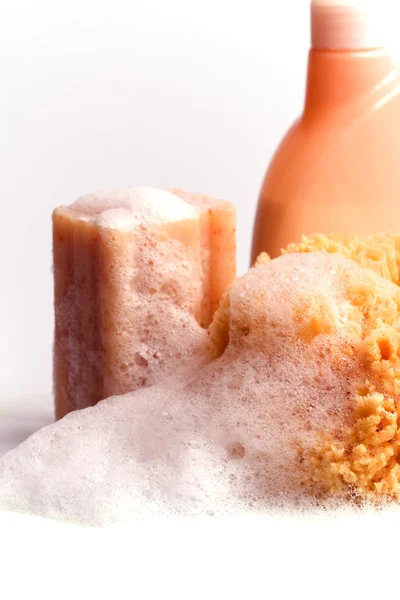 Mýdlo, přírodní houba a sprchový gel — Stock fotografie