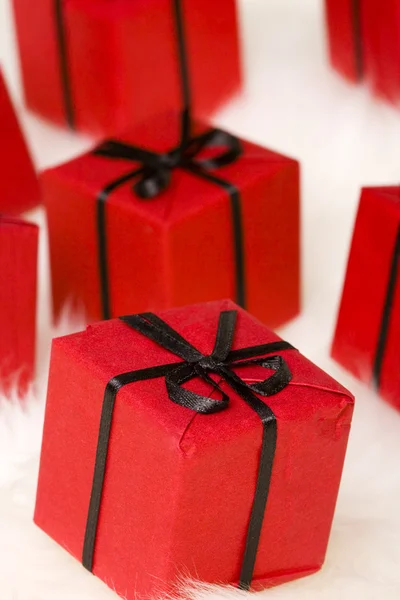 Cajas de regalo rojas —  Fotos de Stock