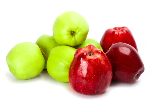 Yeşil ve Kırmızı elma yığını — Stok fotoğraf