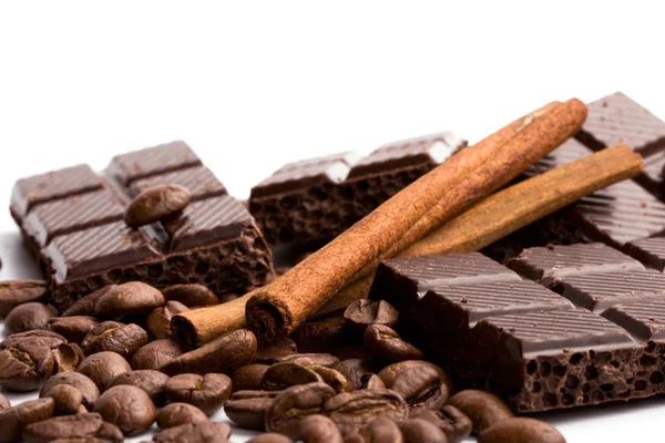 Chocolate, coffee and cinnamon sticks — Stock Photo, Image
