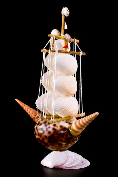 Buque de vela de conchas —  Fotos de Stock