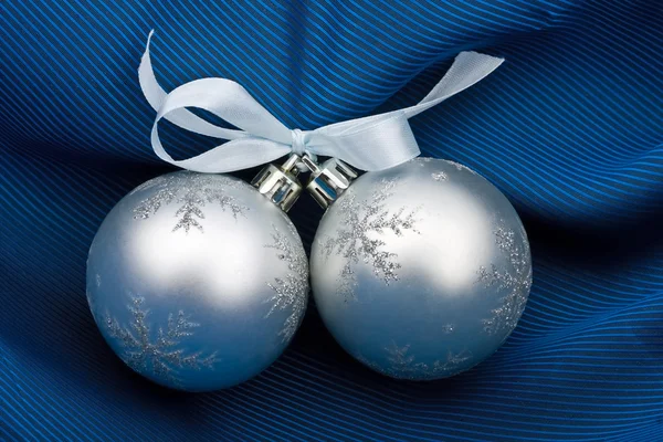 Two silvery fur-tree spheres — Stock Photo, Image