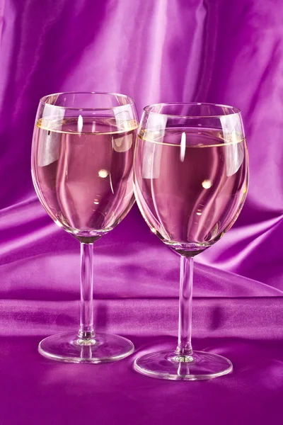 Dwa kieliszki wina — Zdjęcie stockowe