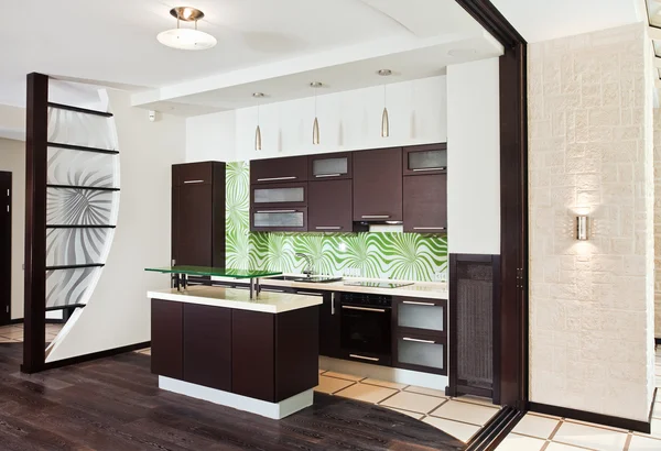 Moderne keuken interieur hardhout — Stockfoto