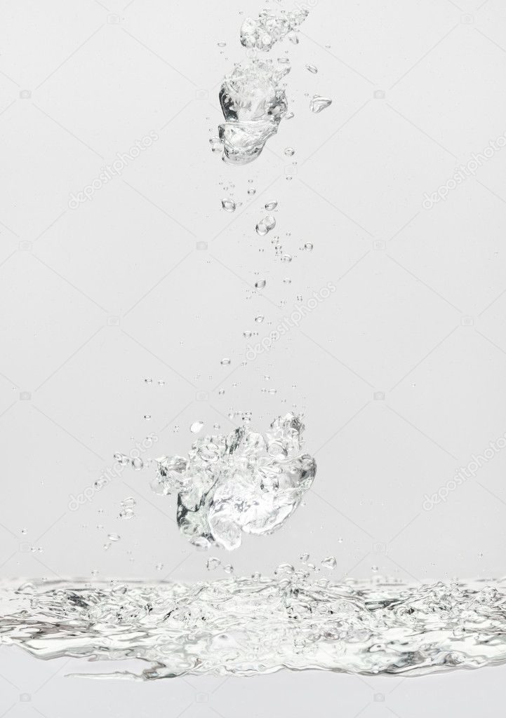 Floating air bubbles and water surface