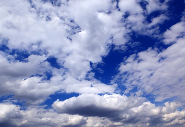 Vackra moln — Stockfoto