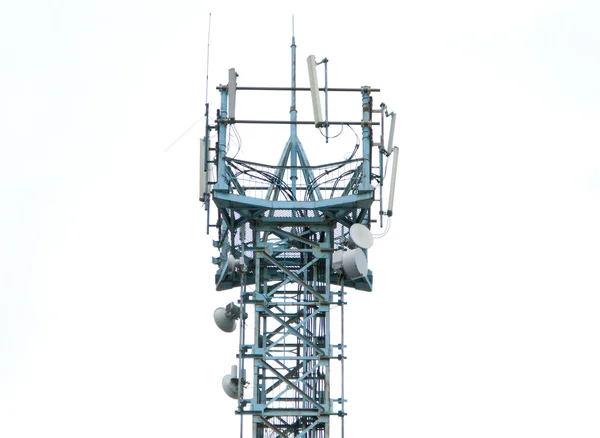 Torre de antena de comunicações — Fotografia de Stock
