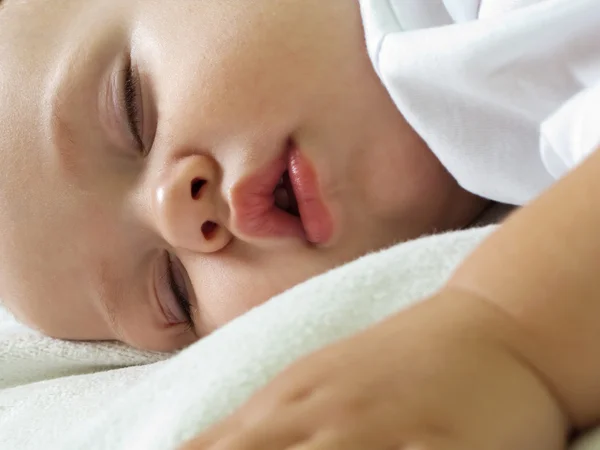 Lilla barnet sova — Stockfoto