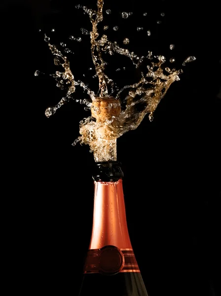 Bottiglia di champagne con tappo di sughero — Foto Stock