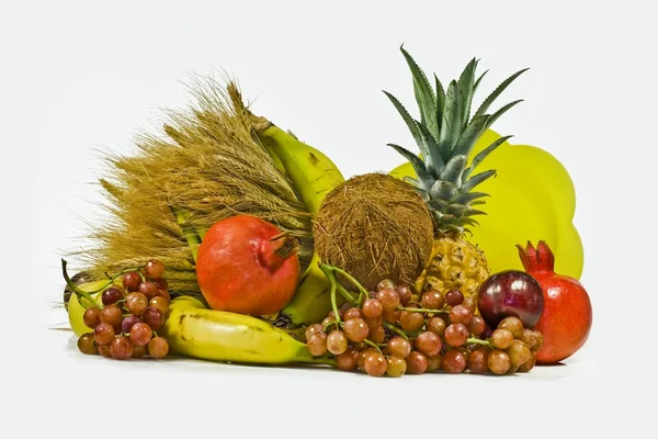 Orelhas e frutas — Fotografia de Stock