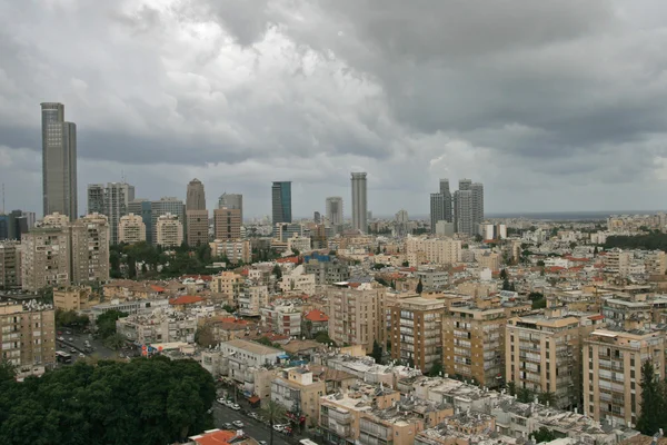 Ruas Tel-aviva antes de uma chuva — Fotografia de Stock