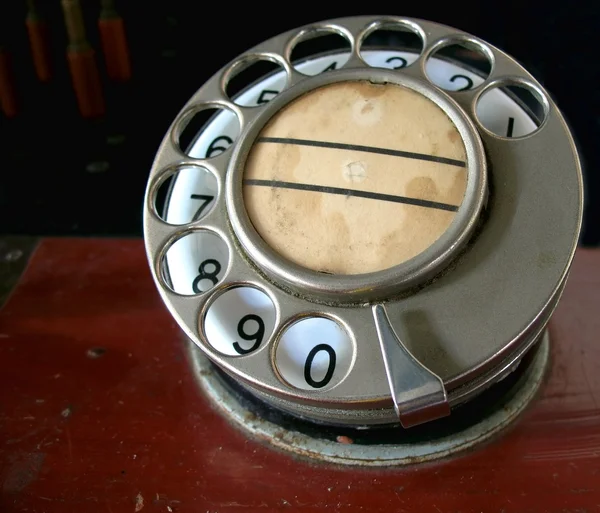 Винтажный телефонный циферблат — стоковое фото