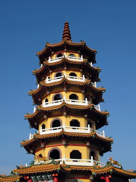 Pagoda alta — Foto Stock