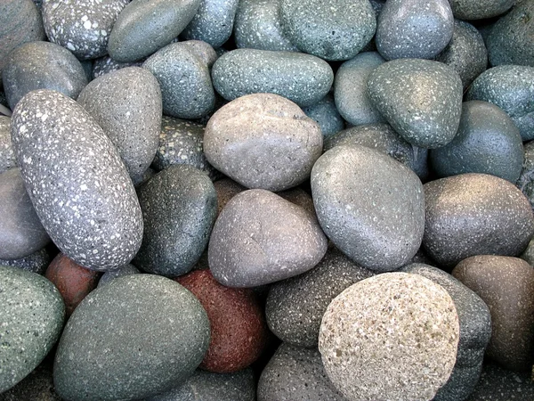 Великі гладкі камінці — стокове фото