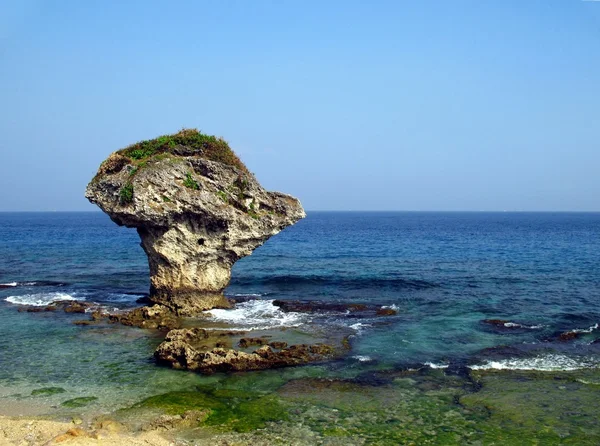 Rock dan pantai — Stok Foto