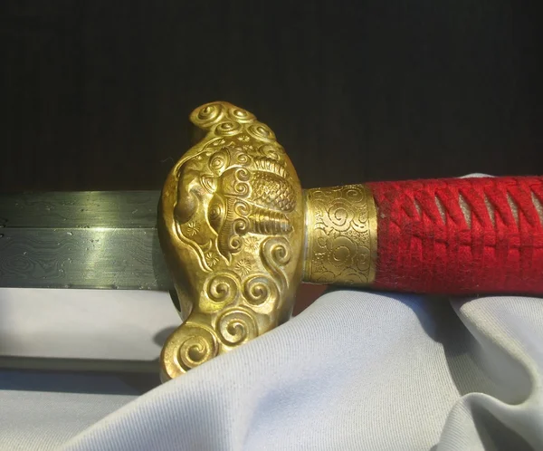 Zdobione rękojeści miecza — Zdjęcie stockowe