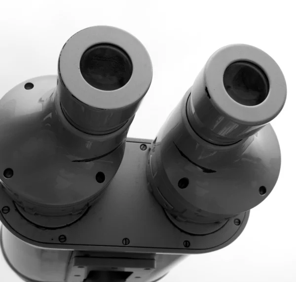 Бинокулярный телескоп — стоковое фото