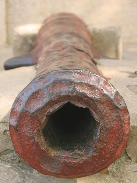 青銅色の大砲のクローズ アップ — ストック写真
