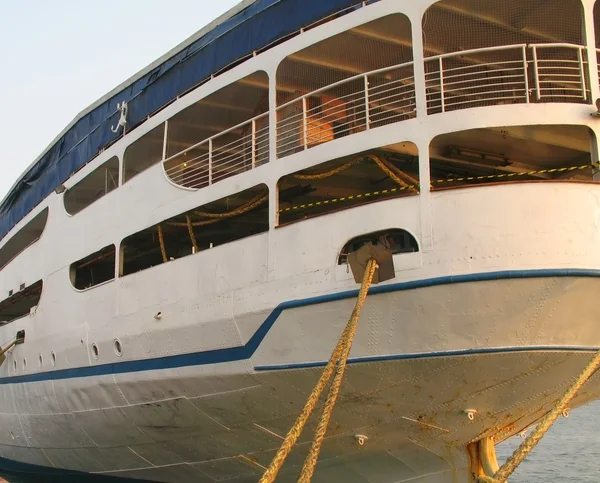 Barco de ferry viejo —  Fotos de Stock