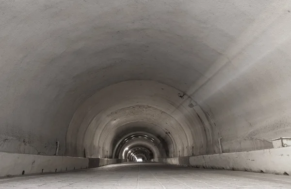 Dlouhý tunel — Stock fotografie