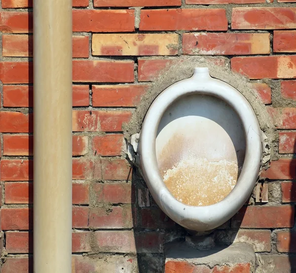 Urinario al aire libre —  Fotos de Stock