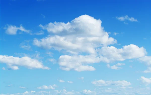 Céu azul nublado perfeito — Fotografia de Stock