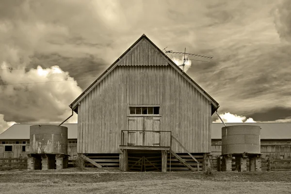 Old barn building — Stock Photo, Image