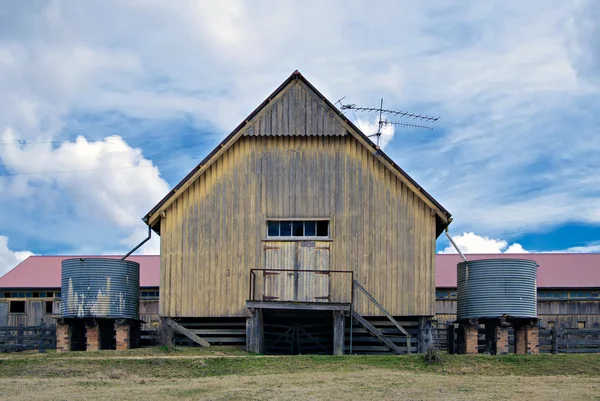 Antiguo edificio del granero —  Fotos de Stock