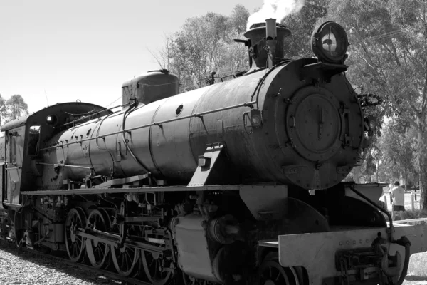 Tren de vapor en blanco y negro — Foto de Stock