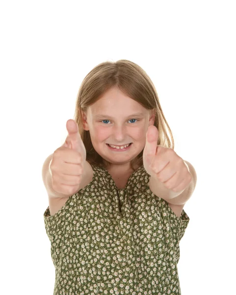 Молода дівчина дає два великі пальці вгору — стокове фото