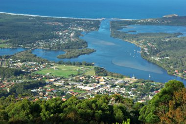 Looking down at laurieton clipart