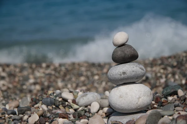 Kamienie na wybrzeżu — Zdjęcie stockowe