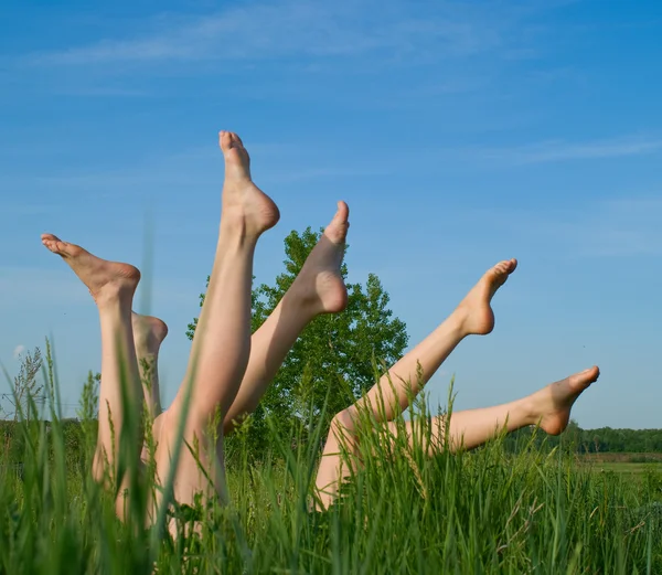 Nohy dívek — Stock fotografie
