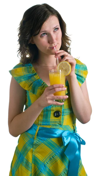 Rapariga com um copo de cocktail — Fotografia de Stock