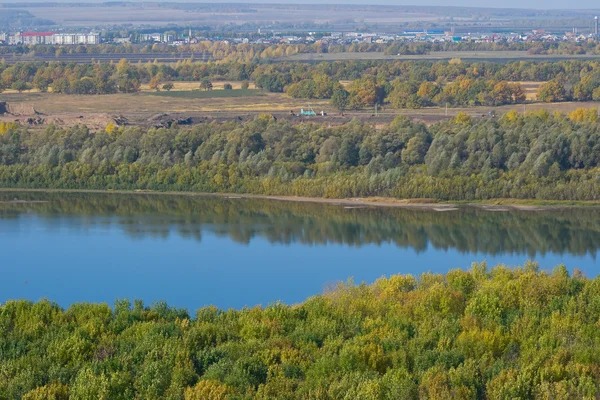 Krajobraz z rzeką — Zdjęcie stockowe