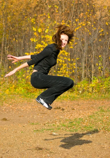 ジャンプの女の子 — ストック写真