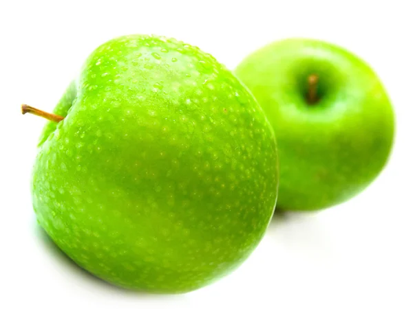 Мокрые зелёные яблоки — стоковое фото