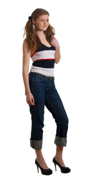 Unga kvinnor i jeans — Stockfoto