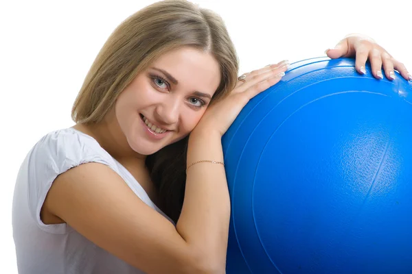 Χαμογελώντας γυναίκες με μπλε μπάλα — Φωτογραφία Αρχείου