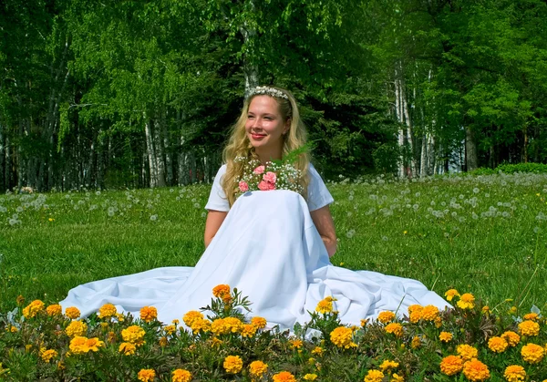 Gelukkig lachend bruid — Stockfoto