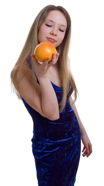 Mooi meisje met oranje grapefruit — Stockfoto